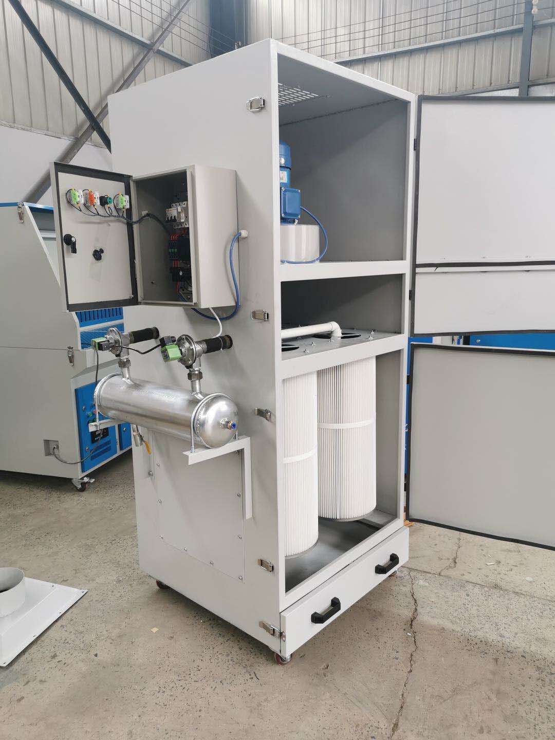 小（xiǎo）型濾筒除塵器