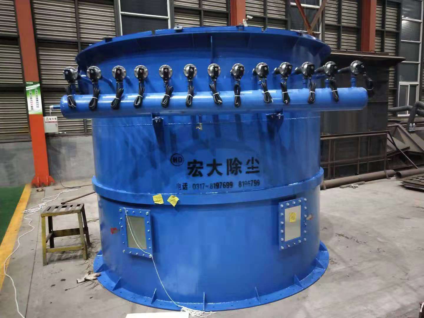 圓形脈衝（chōng）除（chú）塵器-圓形脈衝袋（dài）式除塵器-直噴式脈衝（chōng）除塵（chén）器